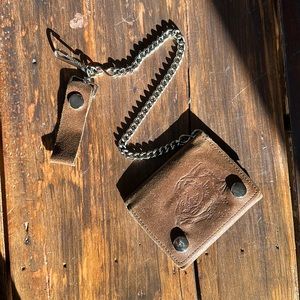 Vintage Genuine Leather Chain Wallet - Wolf Embossed